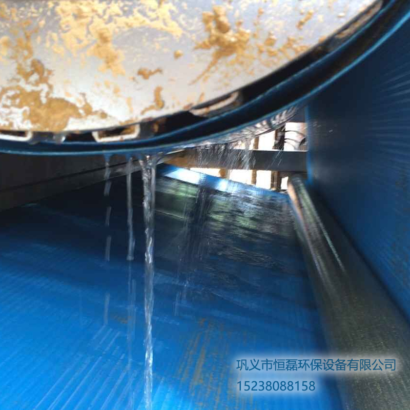 無法來現場了解恒磊帶式壓濾機的壓濾效果？點擊此處看我們恒磊帶式壓濾機壓濾污泥污水的現場分享圖！